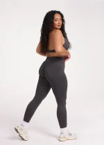Signature Leggings - Image 4