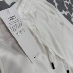 Alo Yoga Women's White Sweatshirt - Image 2