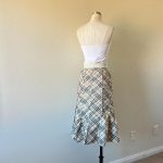 Burberry Women's multi Skirt - Image 2