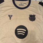 Nike Men's Tan and Cream T-shirt - Image 2