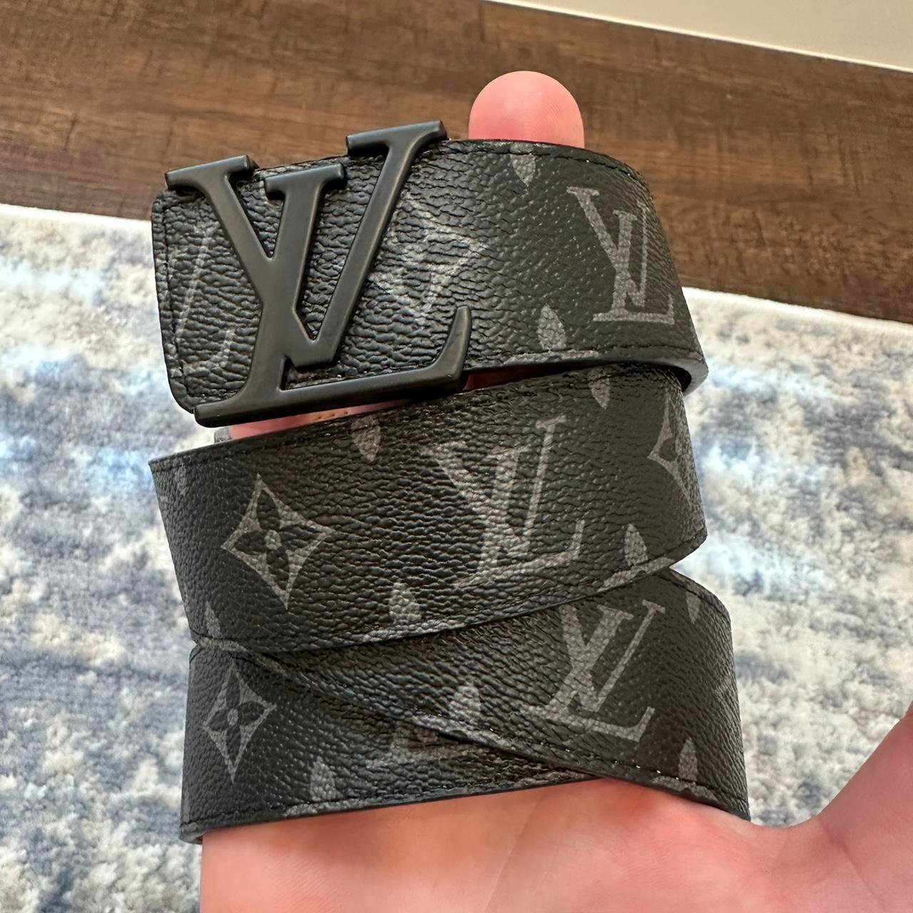 P0-166.jpg Louis Vuitton Men's Black Belt - Image 1