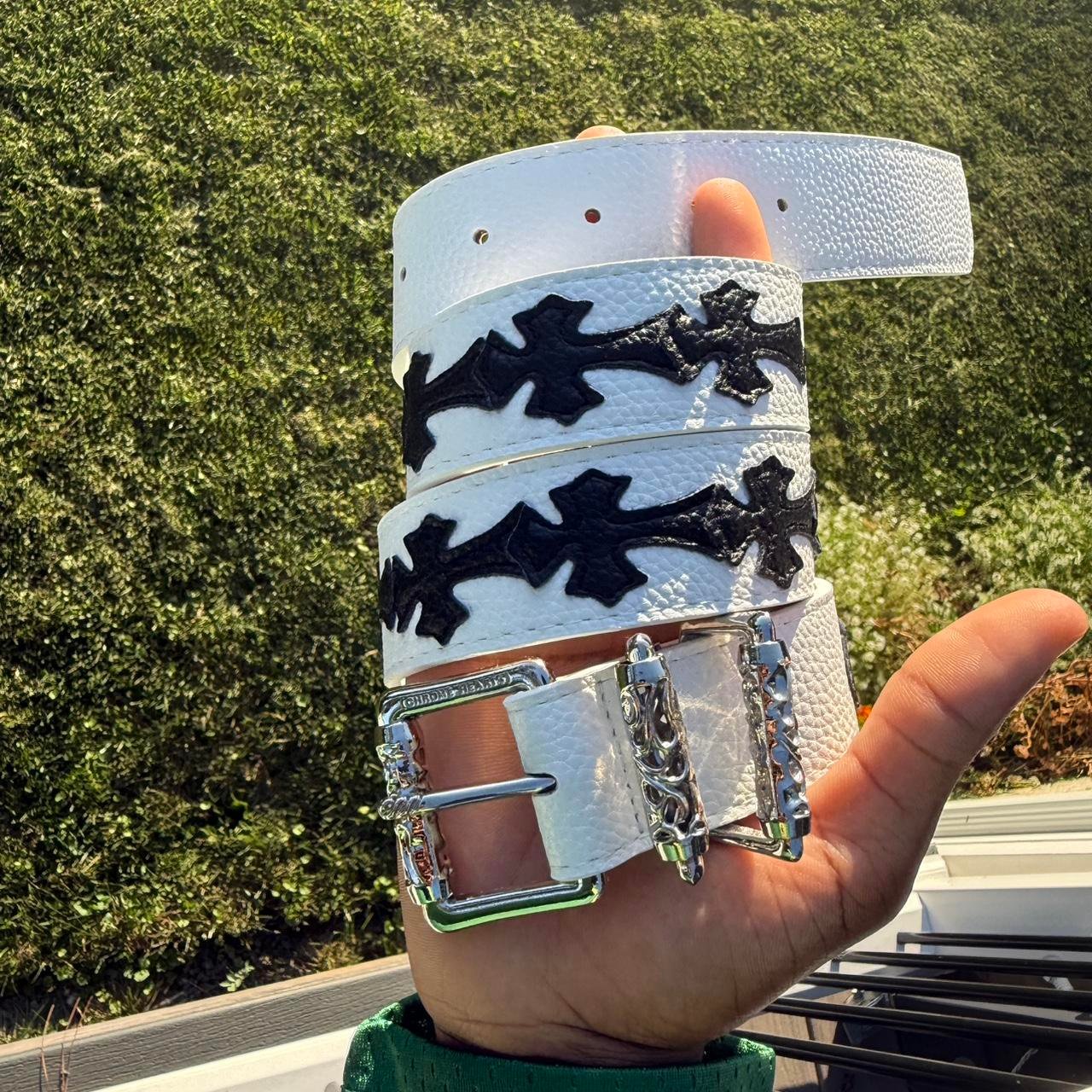 P0-169.jpg Men's Silver and White Belt - Image 1