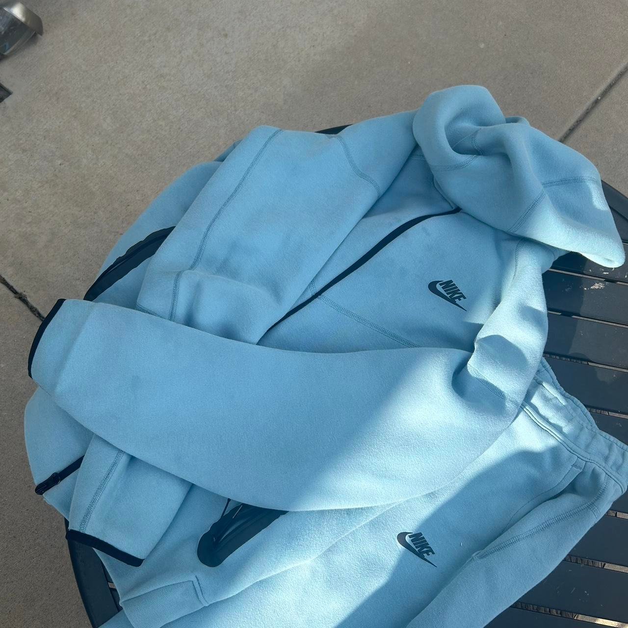 P0-18.jpg Nike Men's Blue and Grey Jumpsuit - Image 1