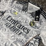 Adidas Men's Grey and White T-shirt - Image 3