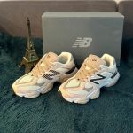 New Balance Men's Cream Trainers