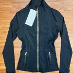 Lululemon Women's Black and Green Leggings - Image 3