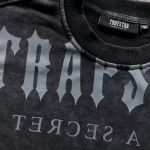 Trapstar Men's Grey and Black Hoodie - Image 3
