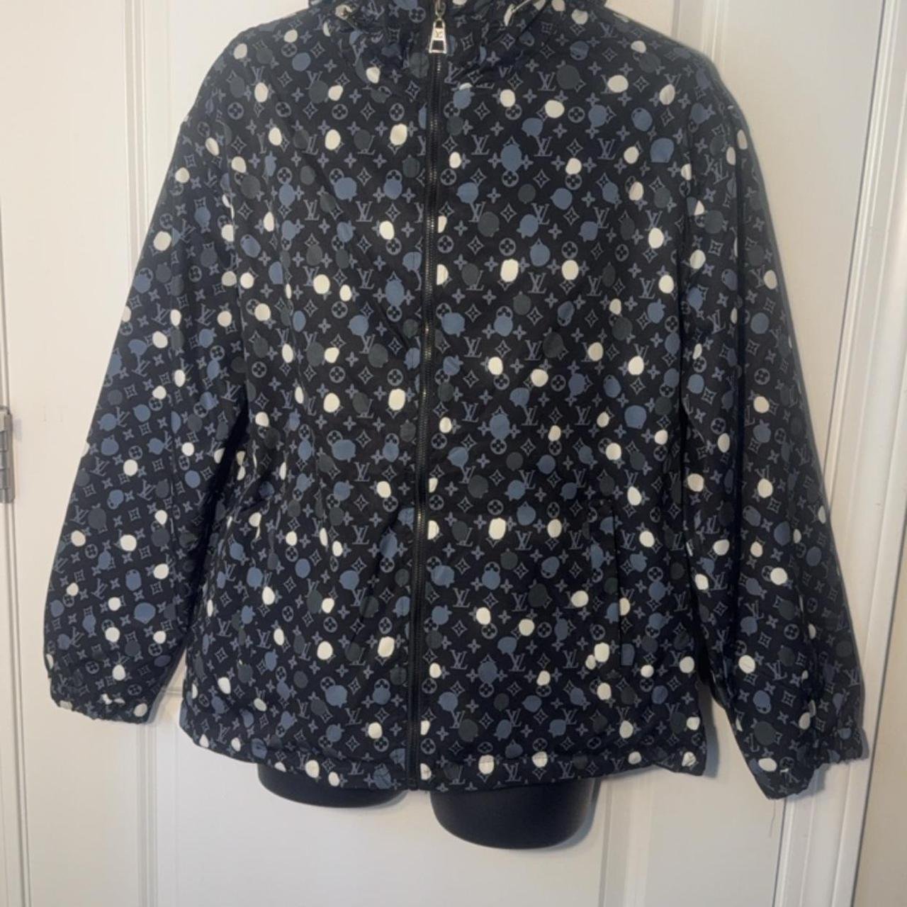 P0-201.jpg Louis Vuitton Men's Navy and Blue Jacket - Image 1