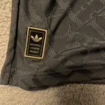 Adidas Men's Grey and Navy T-shirt - Image 4