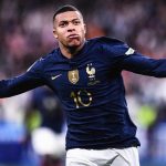 Nike Men's Navy and Blue Shirt - Image 4