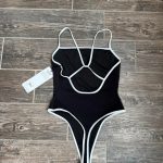 Alo Yoga Women's Grey Sweatshirt - Image 4