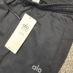 Alo Yoga Men's Black Sweatshirt - Image 4