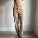 Kith Women's Tan Sweatshirt - Image 4