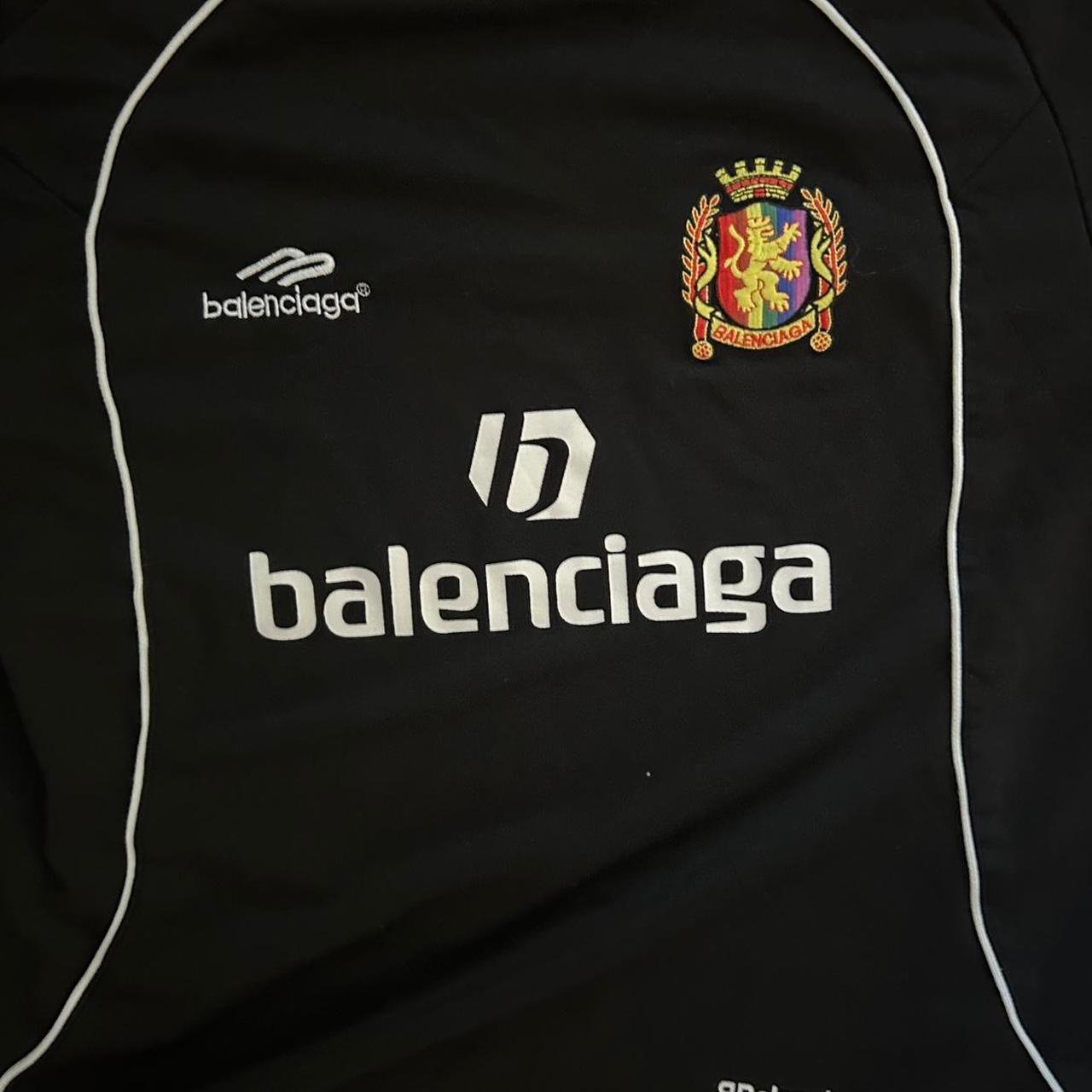 P0-306.jpg Balenciaga Men's Black Top - Image 1