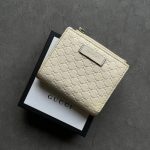 Gucci Women's Cream and White Wallet-purses
