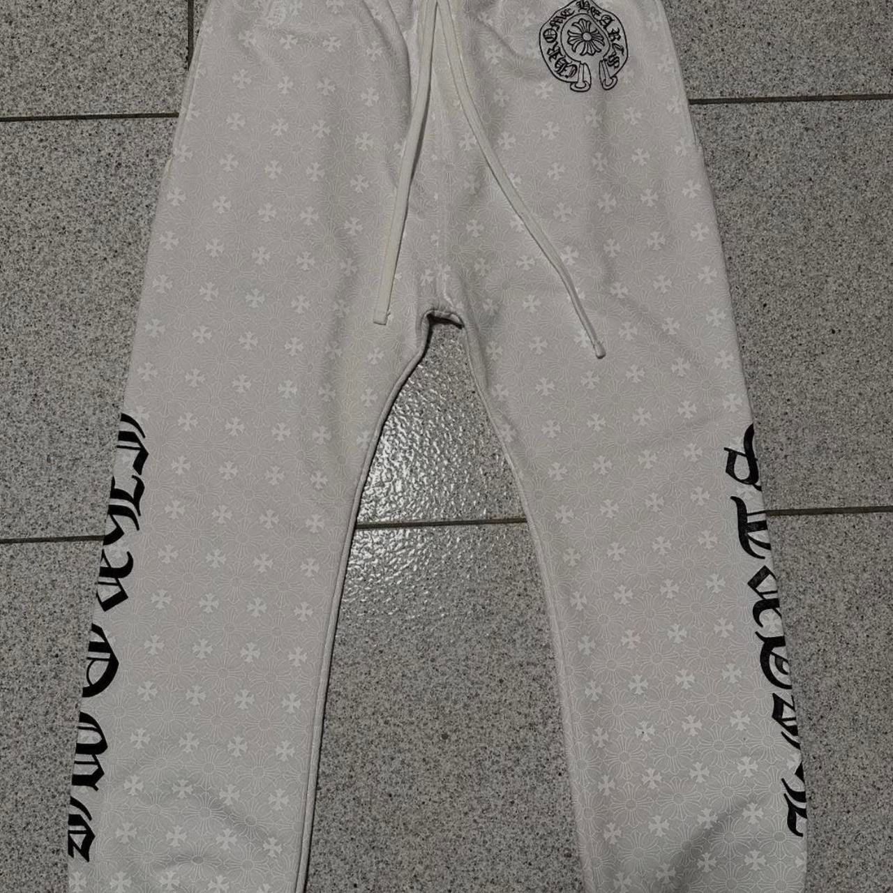 P0-390.jpg Chrome Hearts Men's White Trousers - Image 1