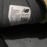 New Balance Men's Navy and Blue Trainers - Image 5