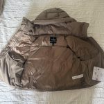 Alo Yoga Women's Brown and Tan Gilet - Image 5