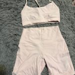 Lululemon Women's Pink Shorts - Image 2