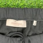 Essentials Men's Black Shorts - Image 5