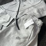 Nike Men's Grey Hoodie - Image 5