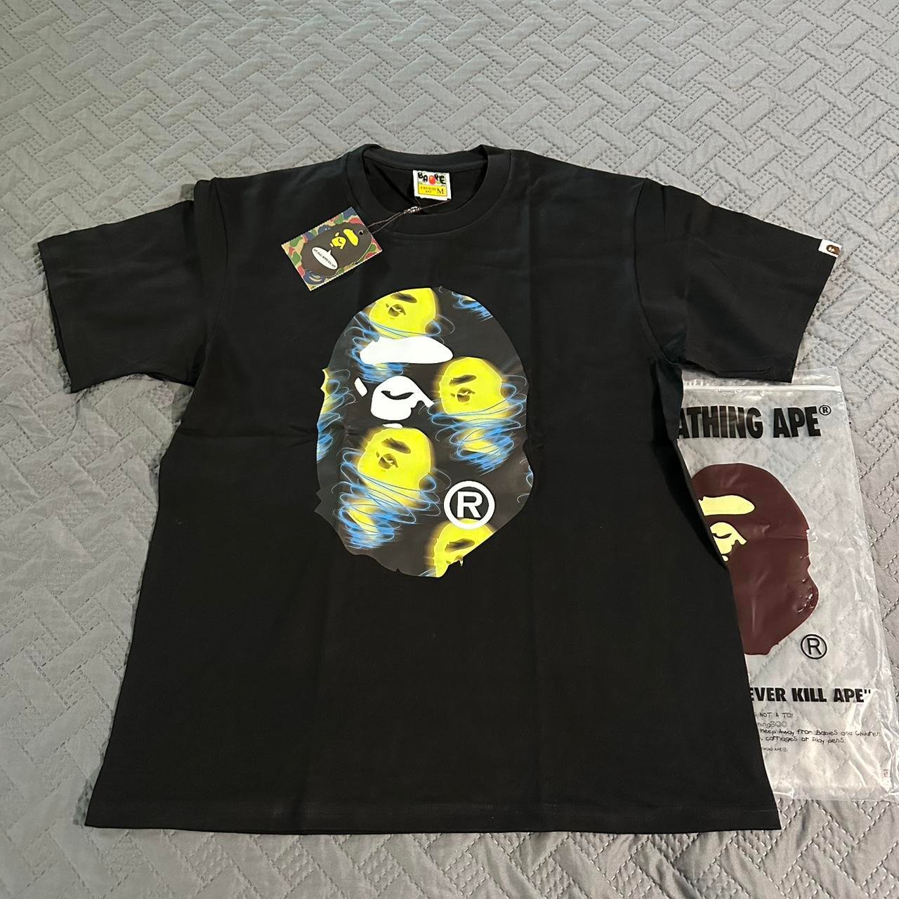 P0-45.jpg BAPE Men's Black T-shirt - Image 1