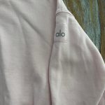 Alo Yoga Women's Pink Sweatshirt - Image 4