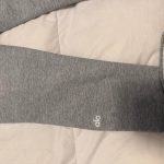 Alo Yoga Women's Grey Leggings - Image 6