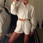 Alo Yoga Women's Cream Sweatshirt - Image 6