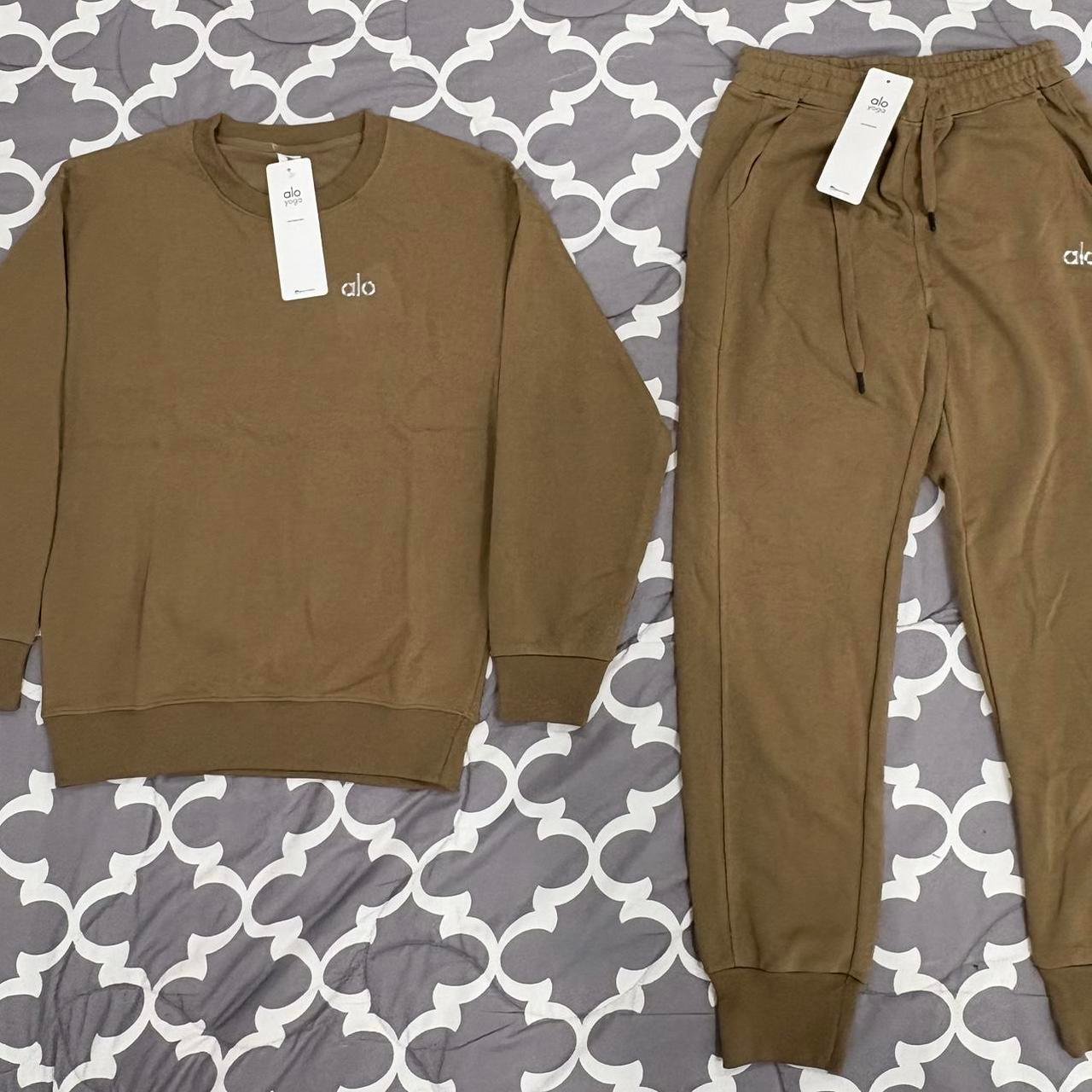 P0-501.jpg Alo Yoga Women's Tan and Brown Sweatshirt - Image 1