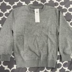 Alo Yoga Women's Grey Sweatshirt - Image 6