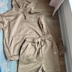 Alo Yoga Men's Tan and Brown Sweatshirt