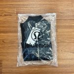 Lululemon Women's Black and Green Leggings - Image 9