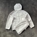Nike Men's Grey Hoodie - Image 7