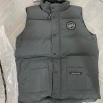 Canada Goose Men's Grey and Black Coat