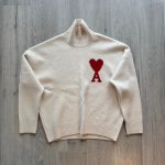 AMI Paris Men's Cream and White Jumper